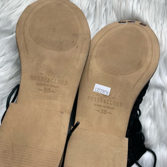 New! Musse & Cloud perforated black tie up booties,  size 38, fits a 7 -… - Picture 9 of 10